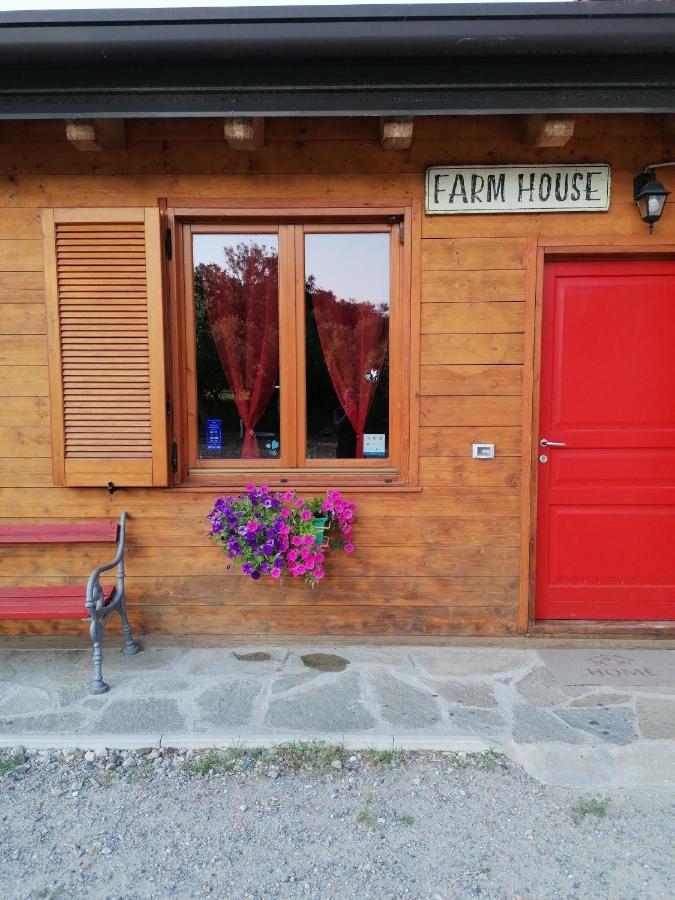 Agriturismo Bio Apipoli Montano Lucino Bagian luar foto