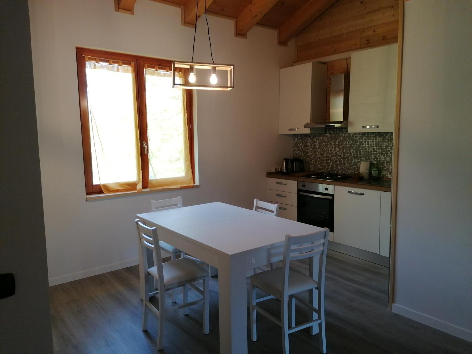 Agriturismo Bio Apipoli Montano Lucino Bagian luar foto